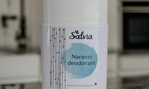 Naravna zaščita pred znojenjem: kako ohraniti svežino z naravnim deodorantom